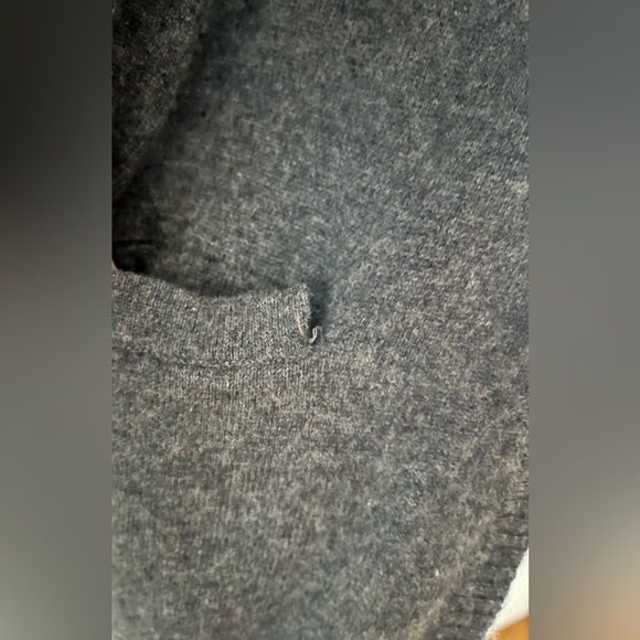 Design History 100% Cashmere Long Grey Cardigan | XS/S | Deep V Neck Sweater - Picture 8 of 8